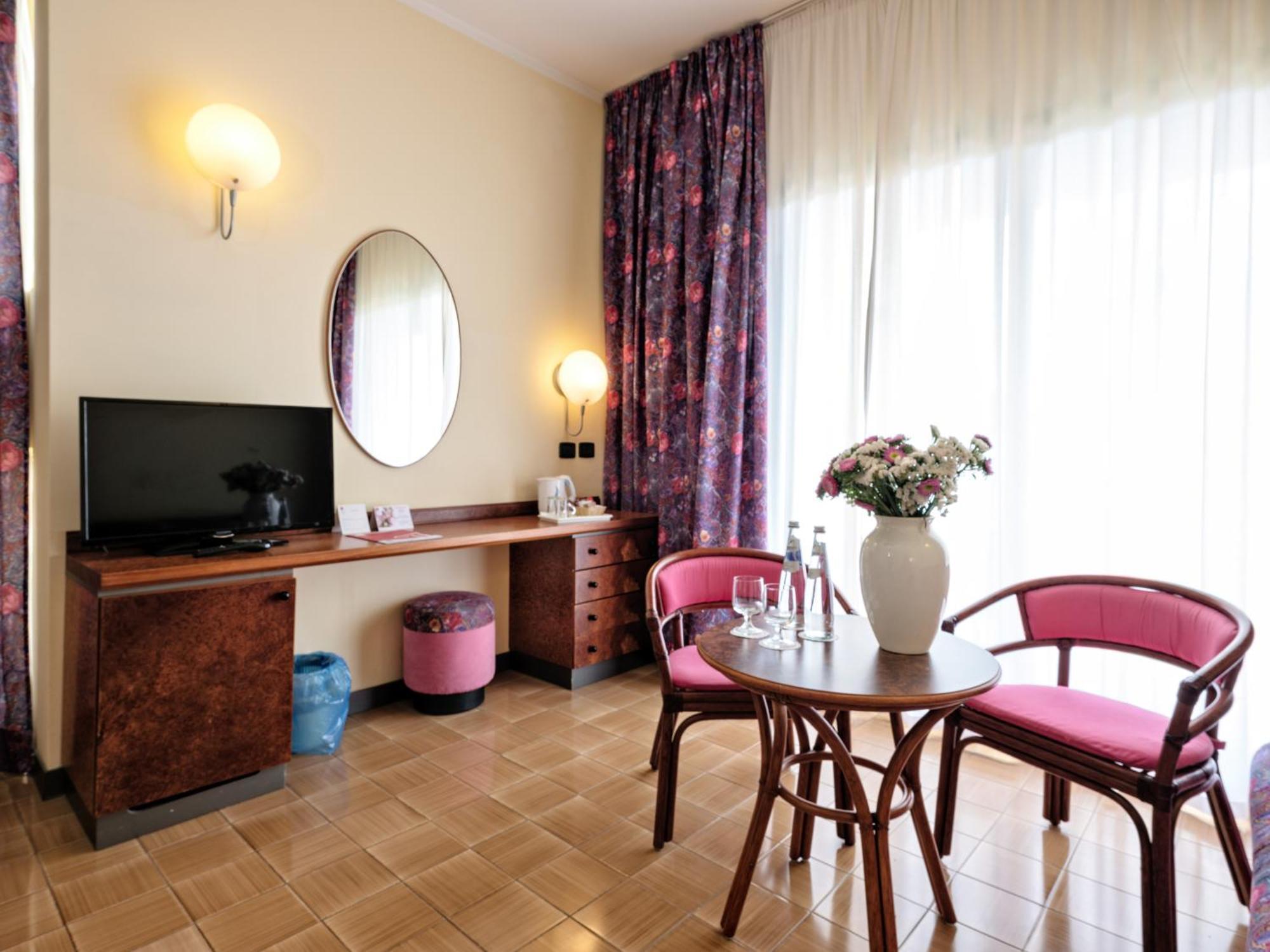 Hotel Caesar Palace Giardini-Naxos Kamer foto